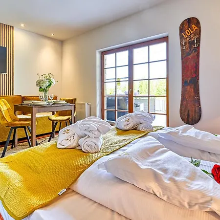 Lola Z Prywatnym Jacuzzi - Najblizej Wyciagu - By Royal Aparts Διαμέρισμα Szklarska Poręba